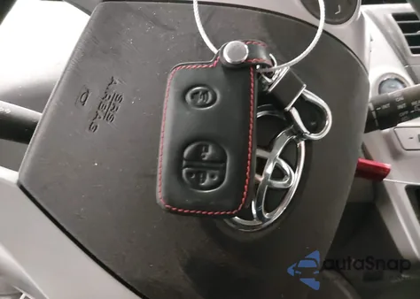 2014 Toyota Prius V Two from USA, damaged, VIN JTDZN3EU7E3322937